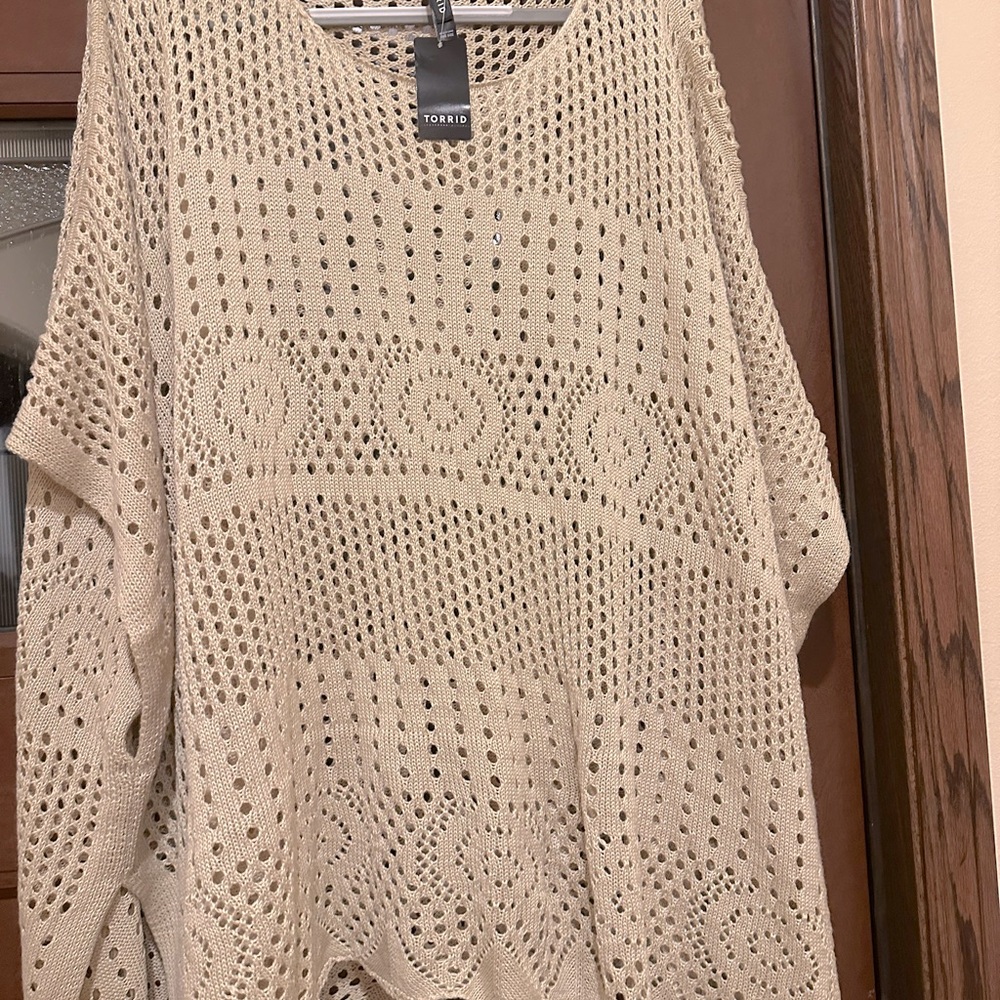 NWT  
Plus size Torrid beige knit poncho